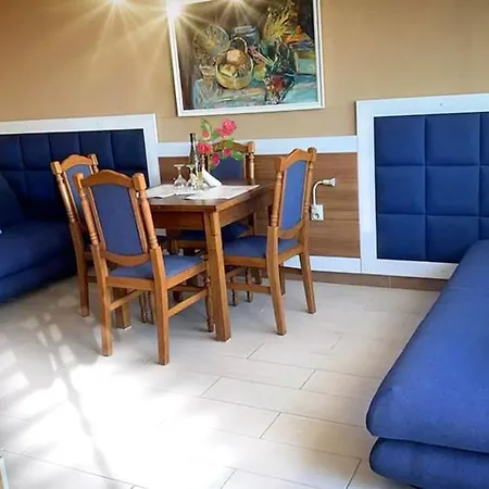 Royal Blue Przy Samym Morzu Plazy Daire *